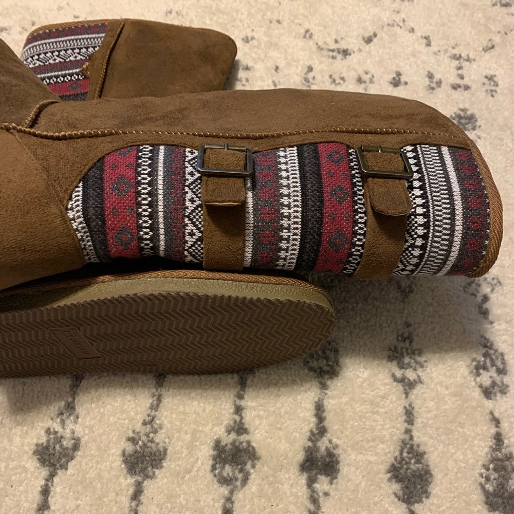 JustFab Snow Boot - Picture 3 of 3